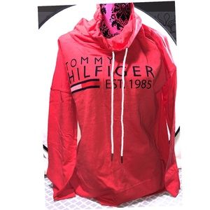 NWOT Tommy Hilfiger Large Sport Top L/S